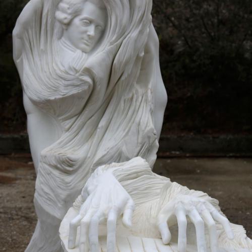 DRAGUIGNAN - 1993 – « Mozart » 
										Hauteur : 2 m Marbre de Carrare - DE FAYKOD