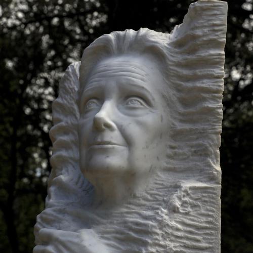 Buste de la mère de Maria de Faykod
										MUSÉE DE FAYKOD
										Marbre de Carrare
										2012